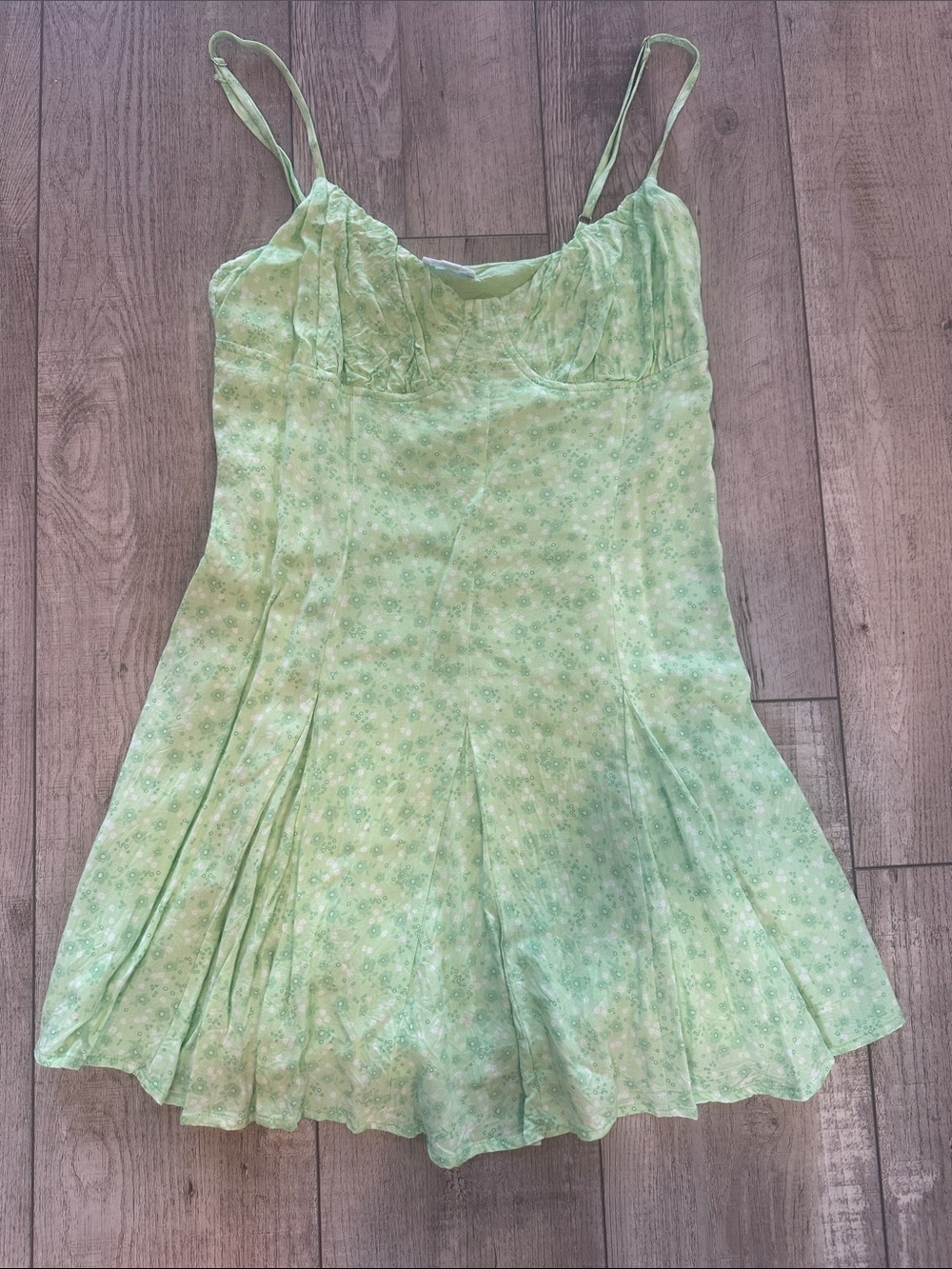 Le Lis Light Green Floral Mini Dress